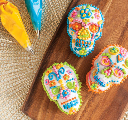 Spooktacular Haunted Skull Cakelet Pan – Perfect for Halloween Baking in Bronze!