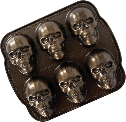 Spooktacular Haunted Skull Cakelet Pan – Perfect for Halloween Baking in Bronze!